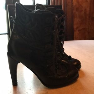 Gianni Barbato  leather embroidered lace up boots